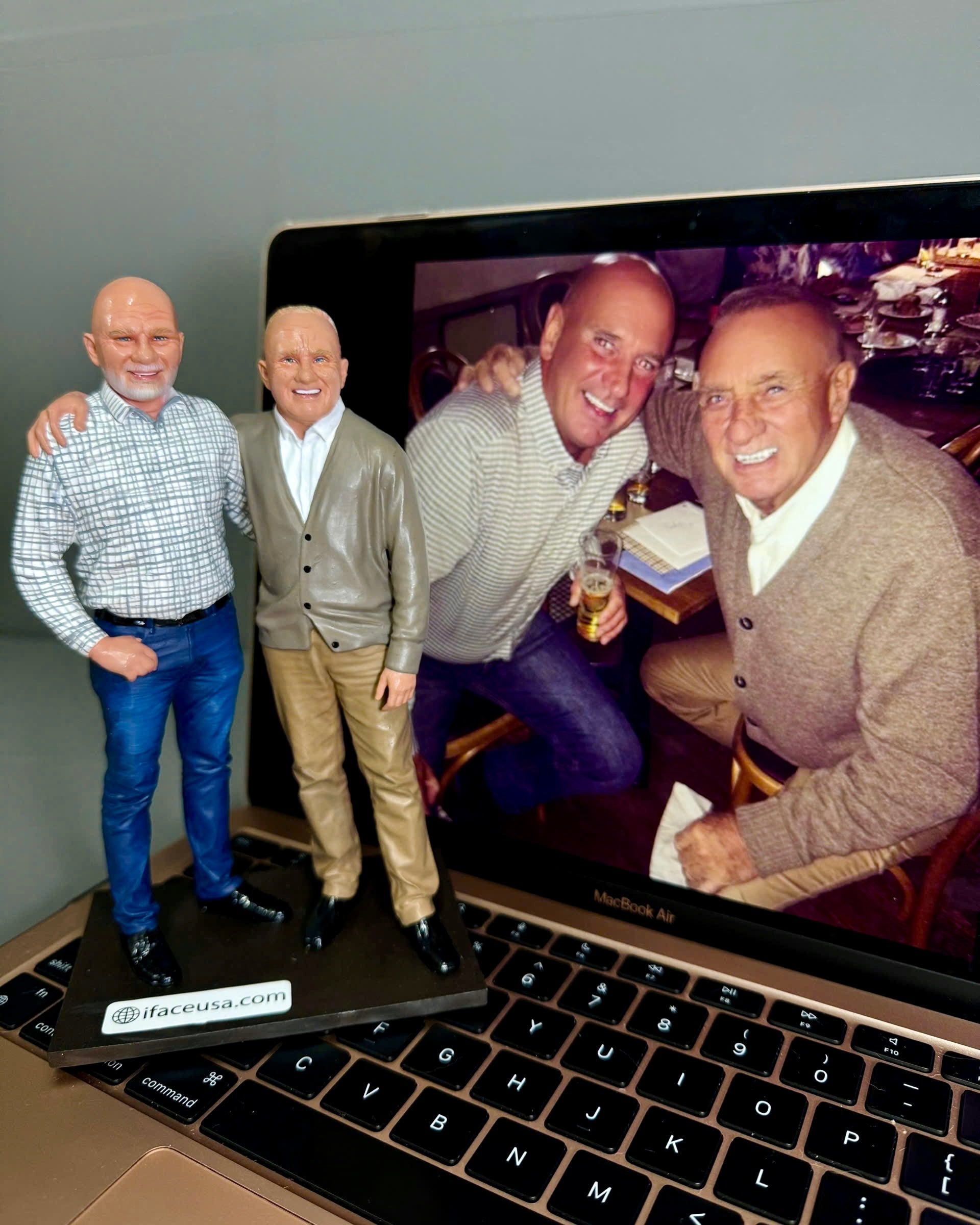 Statue Of Group&Friends