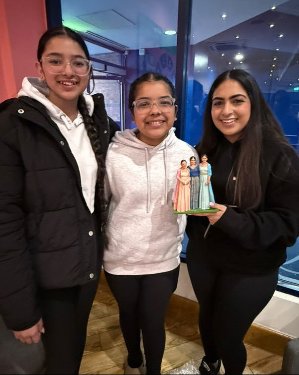 Statue Of Group&Friends