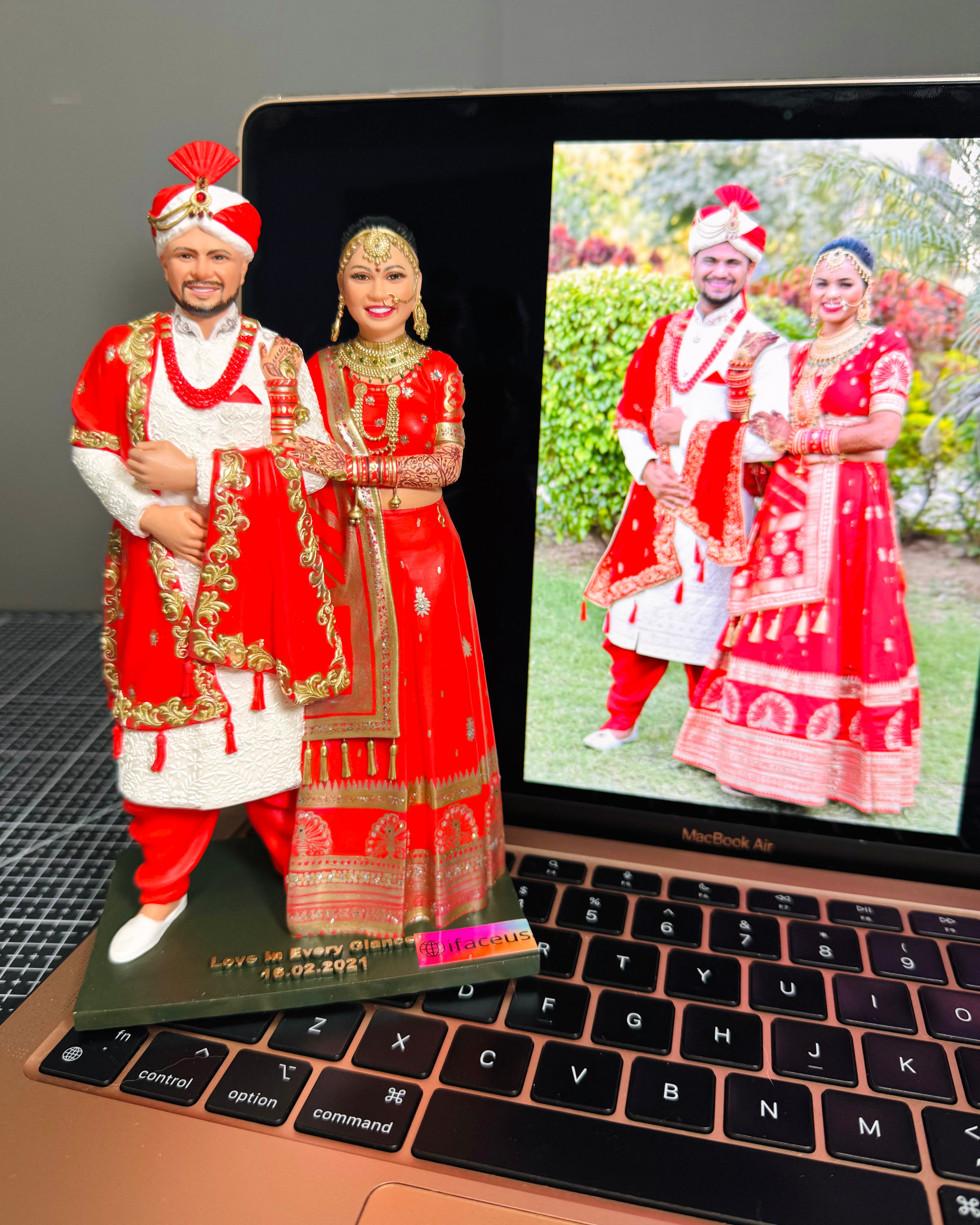Wedding Statue