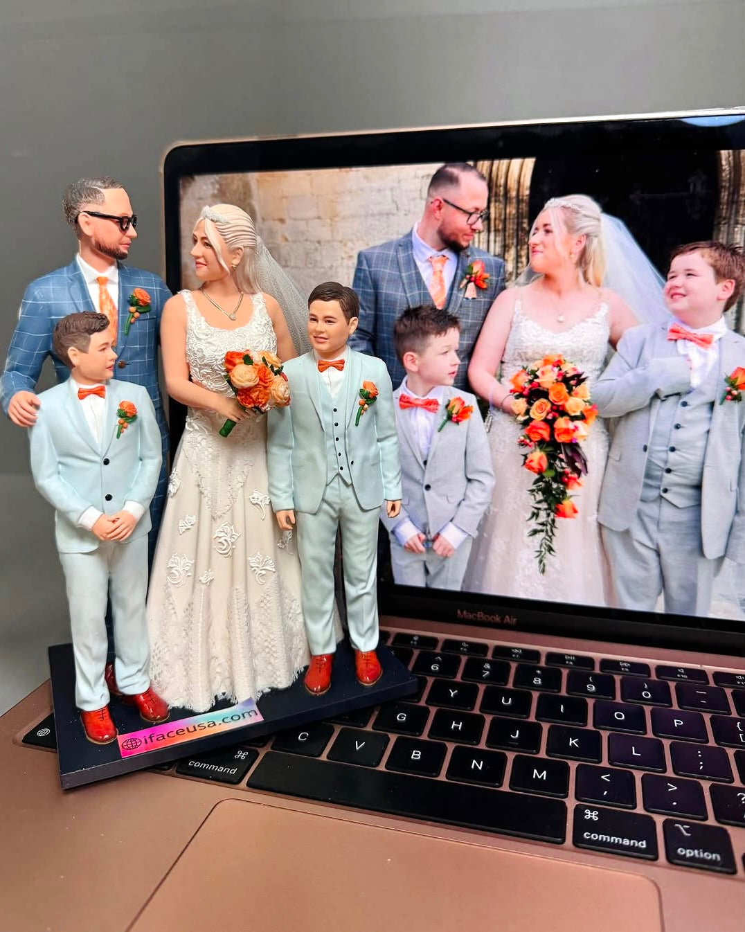 Wedding Statue